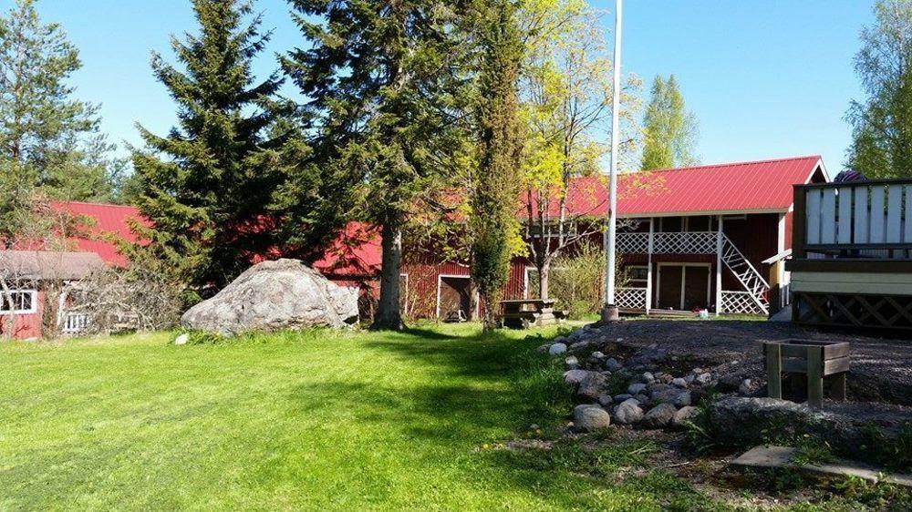 Tuhannen Tarinan Talo Kannuskoski Exterior photo