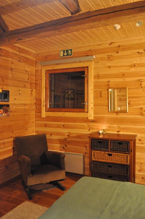 Tuhannen Tarinan Talo Kannuskoski Exterior photo
