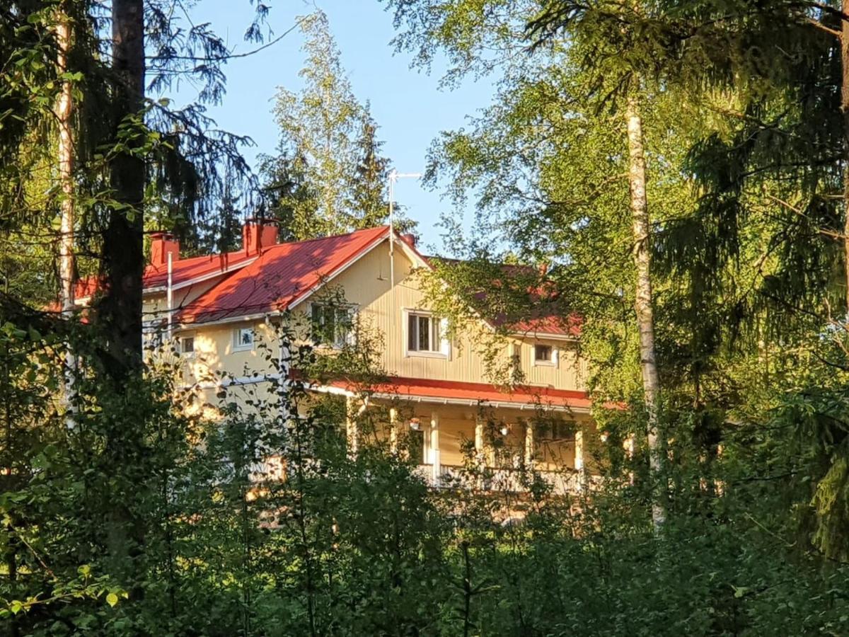 Tuhannen Tarinan Talo Kannuskoski Exterior photo